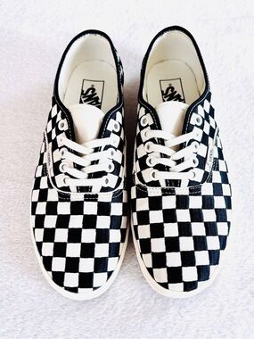 Vans Authentic Lowpro Embroidered Black & White Checked Low Tops, Women's Size 9